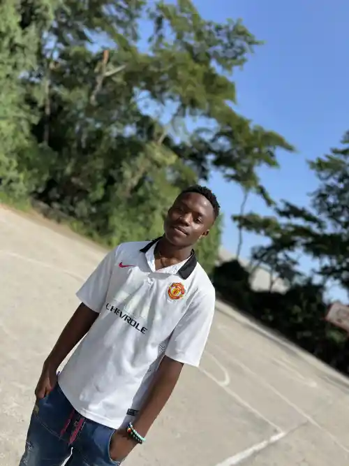 photo de profil de Ashuza Tchihemba