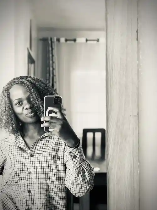 photo de profil de Glody Alanga