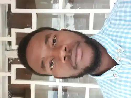 photo de profil de Élie Buhendwa