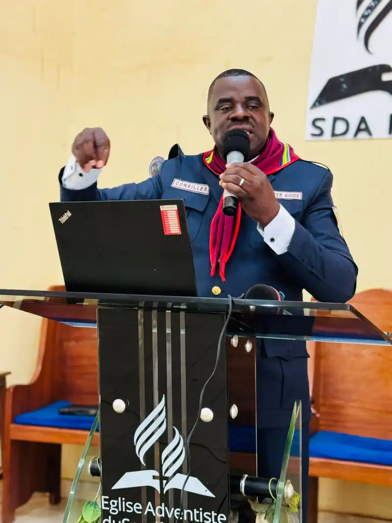 Image Le président Laïc de l'église Adventiste dans le Field de Beni, lors du premier comité du Field de Beni.